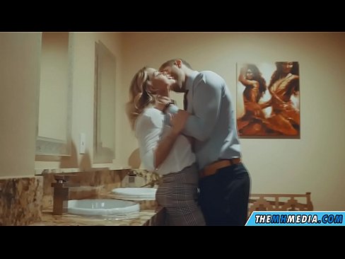 ❤️ Вақте ки як малламуй busty шумо дар як ҳоҷатхона ҷамъиятӣ seduces ☑ Супер секс дар tg.xxxdeutschepornos.ru ❌❤